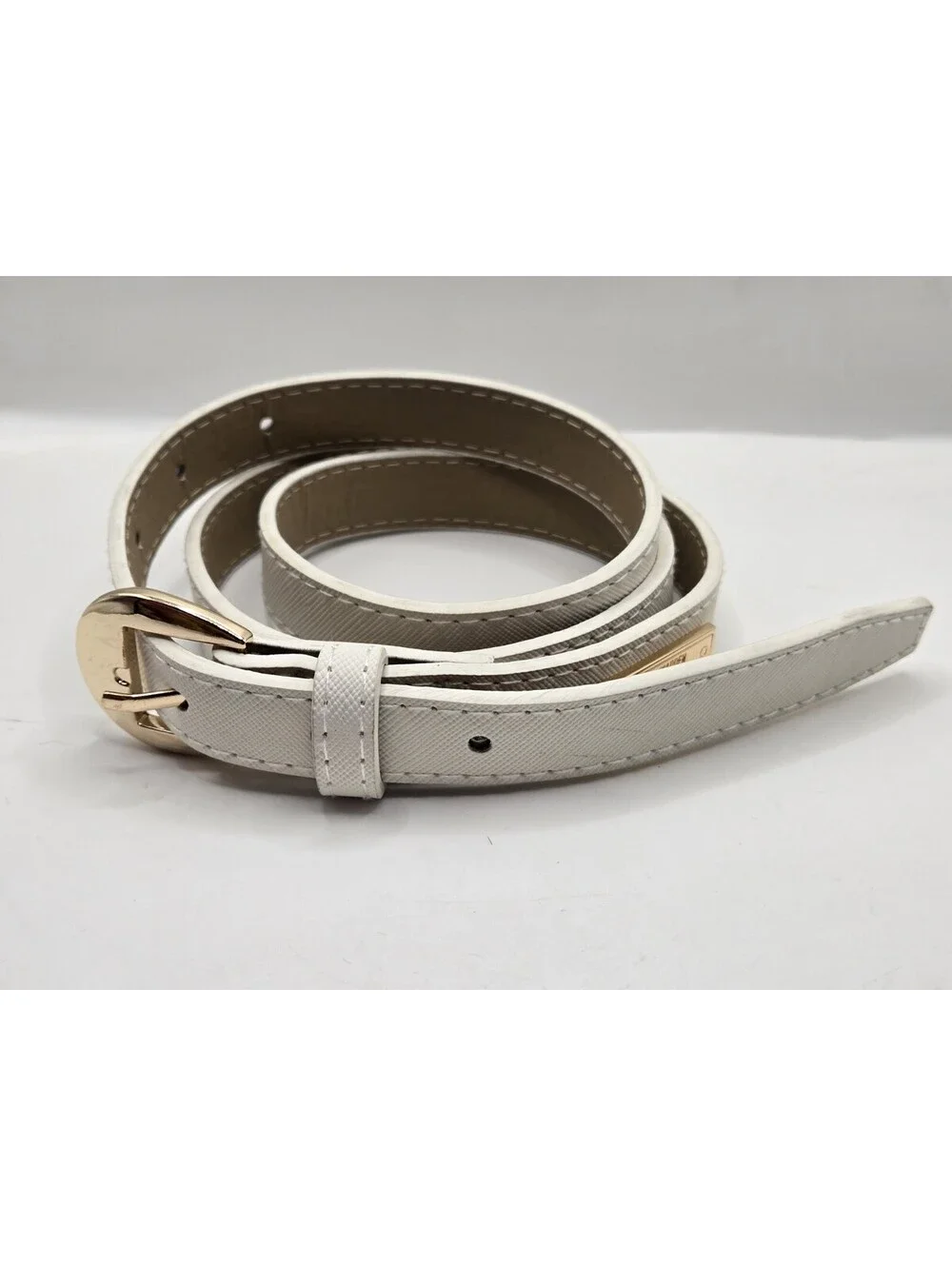 Steve Madden Women's White Saffiano Leather Skinny Belt Gold Buckle Plaque Sz M